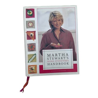 Vintage Martha Stewart Hors d'Oeuvres Cookbook Classic Cookbook Hardback Cookbook 1999 For Sale