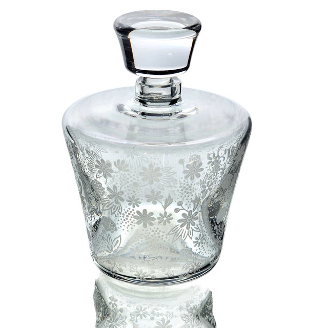 French Mid 20th Century Signed Baccarat Millefleurs Crystal Flacon, French Vanity Bottle For Sale - Image 3 of 9