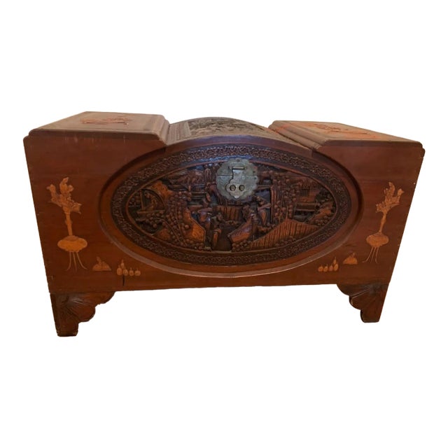 1900s Antique Chinese Campherwood Blanket Chest For Sale