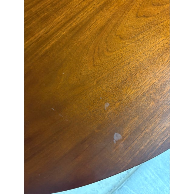 Federal Style Mahogany Dining Table by Kindel, 20th Century. Includes 4 Leaves For Sale - Image 12 of 13