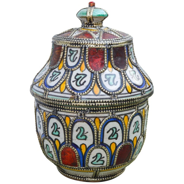 Moroccan Mid 20th Century Moroccan Ceramic Bowl With Lid For Sale - Image 3 of 8