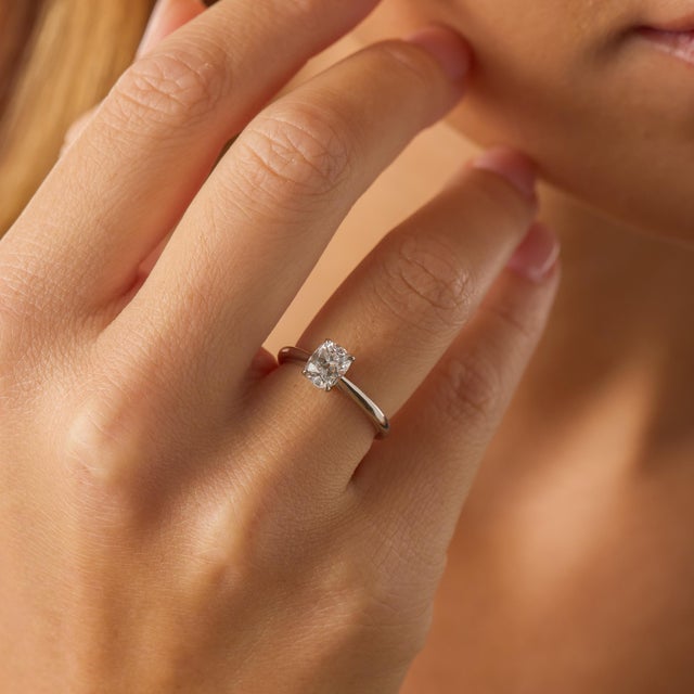 1930s 1930s Art Deco Gia 1.06 Carat Old Mine Cut Diamond Platinum Solitare Engagement Ring, Size 6 For Sale - Image 5 of 8