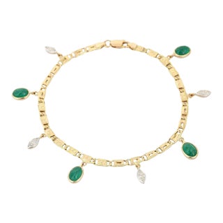 Modern Dangling Emerald Diamond Charm Chain Bracelet in 18k Yellow Gold For Sale