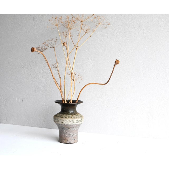 A fantastic Mid-century modern ceramic/stoneware vase a hand-made by Thomas Hellström for Nittsjö Sweden. This vase is so...