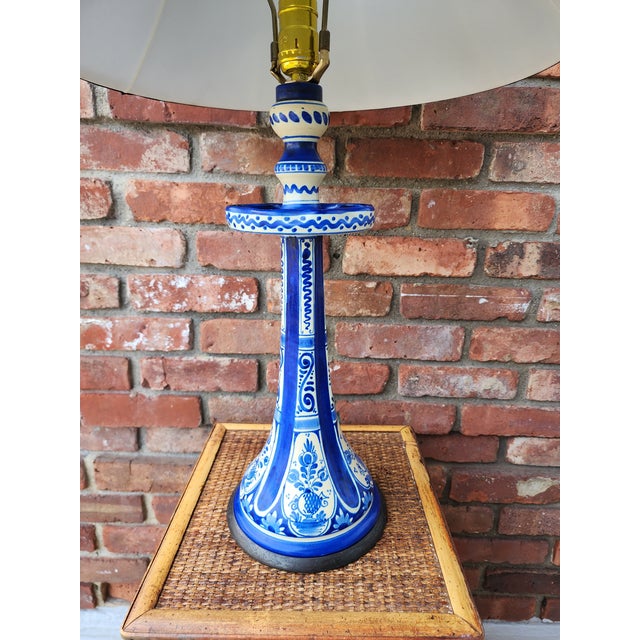 Chinoiserie Antique Delft Candlestick Lamp With Navy Silk Shade For Sale - Image 3 of 12