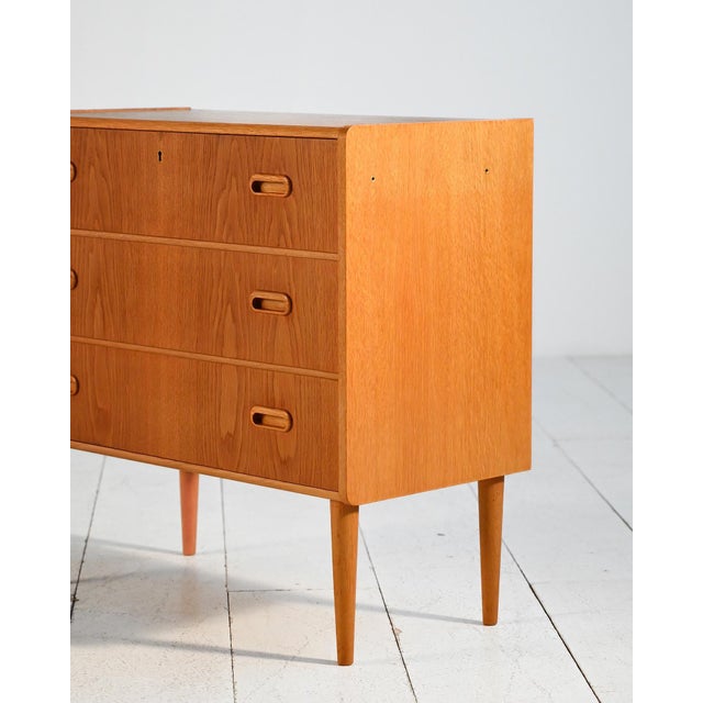 1960s Scandinavian Oak Chest of Drawers, 1960s For Sale - Image 5 of 10
