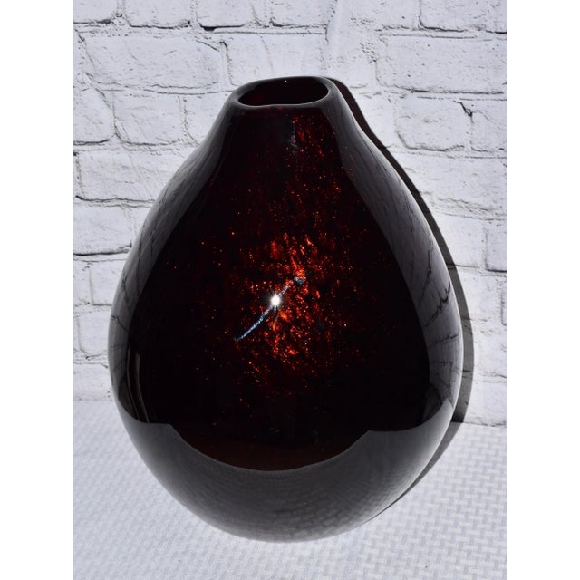 Tony Evans Design Hand Blown Art Glass in Black Marble & Metallic Copper Vase This gorgeous vase is a work of art all on...