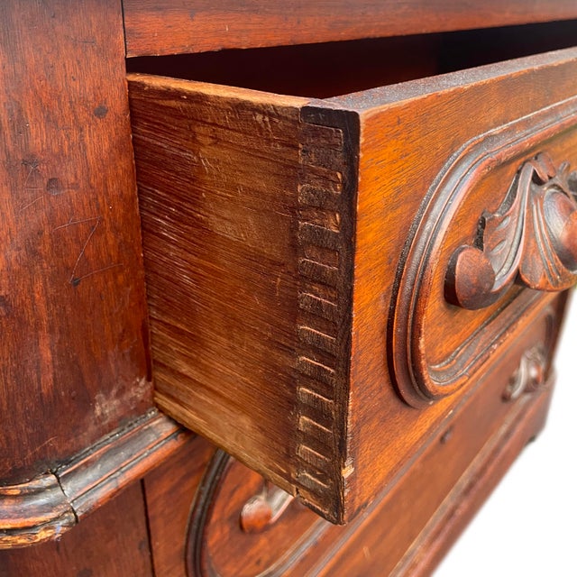 Wood 1800s Walnut Marble-Top Dresser With Carved Drawer Pulls For Sale - Image 7 of 12