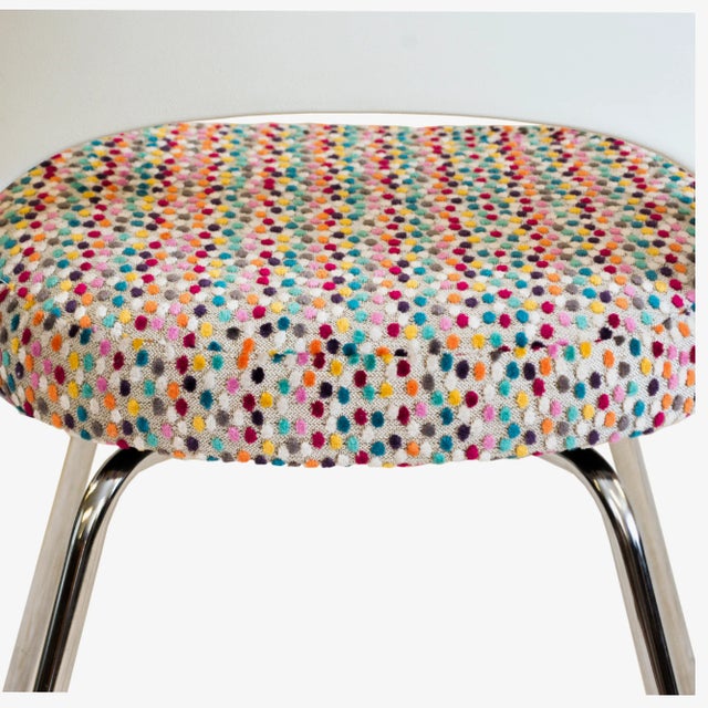 Knoll Armless Saarinen Plastic-Back Side Chair in MultiColor Dots For Sale In New York - Image 6 of 9