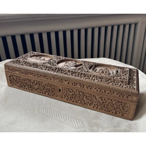 Wood Antique Early 20th Century India Sandalwood Taj Mahal Carved Box With Lock For Sale - Image 7 of 10