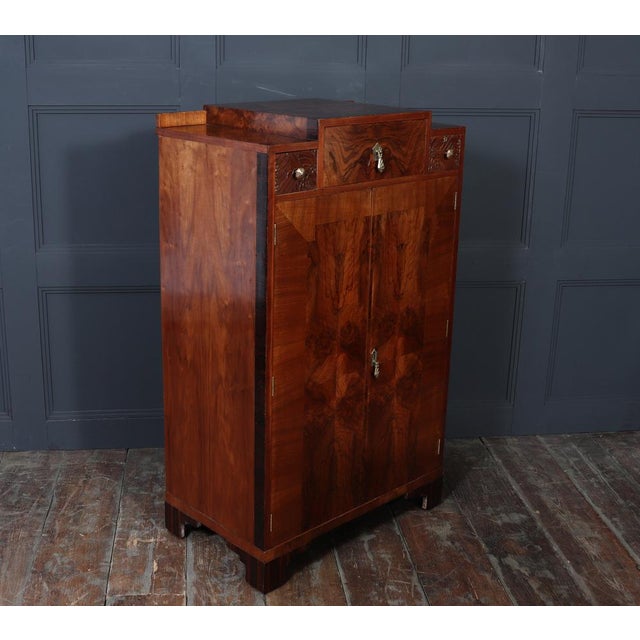 French Style Art Deco Figured Walnut Cabinet with Macassar, 1925 For Sale - Image 10 of 15