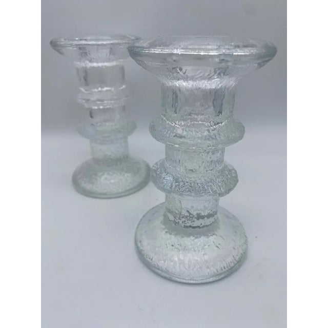 Transparent Mid Century Timo Sarpaneva for Iittalia Glass "Festivo" Candlestick Holders - Pair For Sale - Image 8 of 8