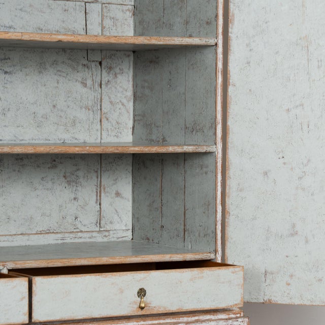 Late 18th Century Swedish White Gustavian Wedding Cabinet For Sale - Image 6 of 17