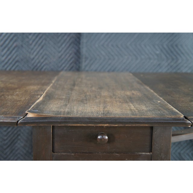 Antique William & Mary Style Walnut Dropleaf Gateleg Parlor Table For Sale - Image 10 of 14