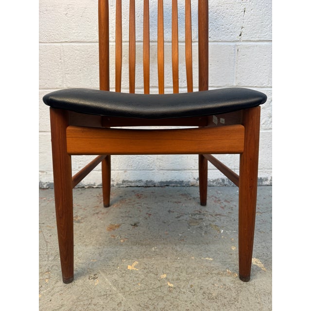 Set of Six Mid-Century Slatted Teak Dining Chairs by Benny Linden For Sale - Image 13 of 18
