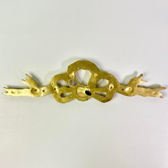 Mid-Century Hollywood Regency Chippendale Boho Chic Brass Bow Decorative Wall Pediment For Sale - Image 9 of 11