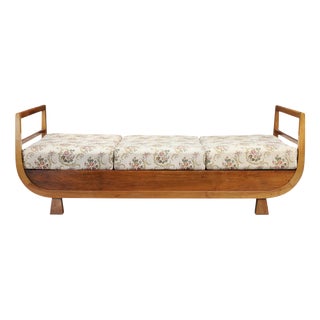 Art Deco Walnut Daybed attributed to Jindřich Halabala, 1930s For Sale