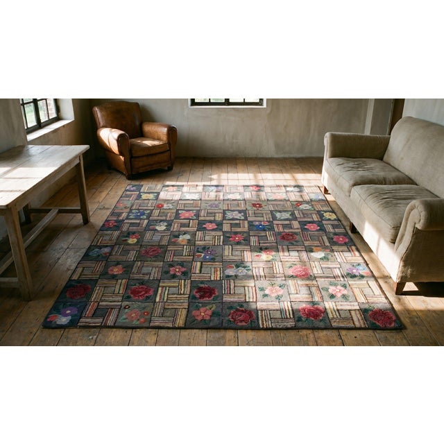 Gray 1930s Multicolor Floral Folk Art Antique American Hooked Rug 3'10" X 6'10" Handknotted Wool Carpet For Sale - Image 8 of 8