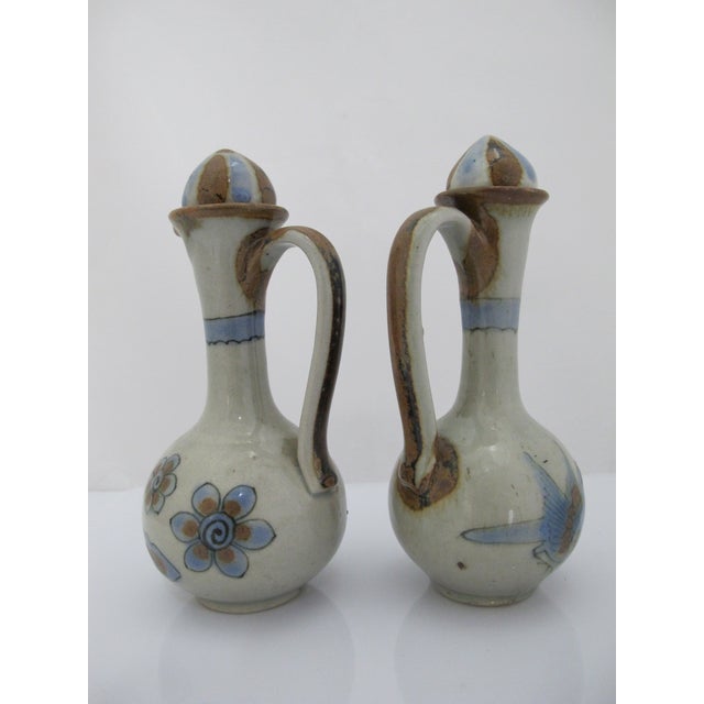 1960s Ken Edwards El Palomar Blue Bird Mexican Tonala Folk Art Oil & Vinegar Cruets For Sale - Image 5 of 13