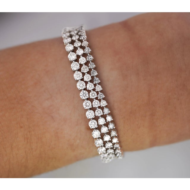 4 Carat Round Natural Diamond 2.7mm 3-Prong Tennis Bracelet in 18k White Gold 7" For Sale - Image 4 of 9