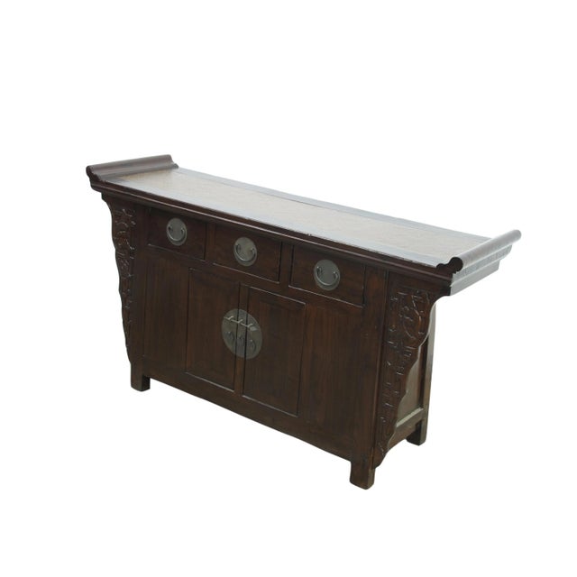 This altar cabinet was used as an altar table to place offering to the ancestors in its old days. With everted ends and...