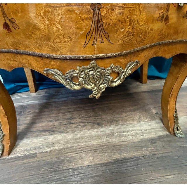 Wood Louis XV–Style Floral-Painted Burl Bombe Commode For Sale - Image 7 of 7
