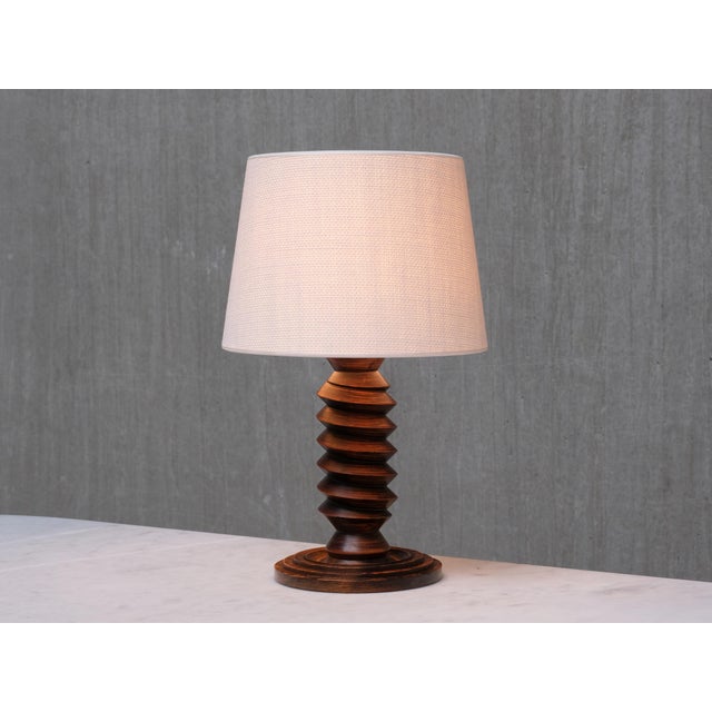 Brown Sculptural Charles Dudouyt attributed Table Lamp in Oak and Linen, France, 1950s For Sale - Image 8 of 12