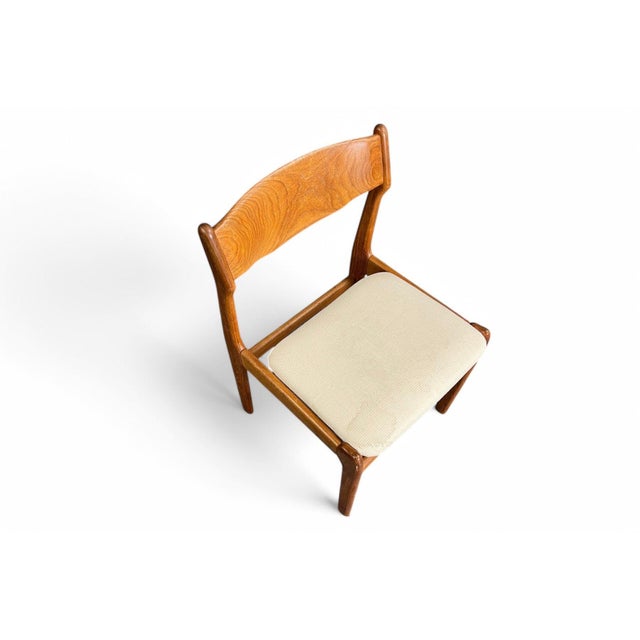 Mid 20th Century Set of Eight Erik Buch Dining Chairs in Teak For Sale In San Francisco - Image 6 of 8