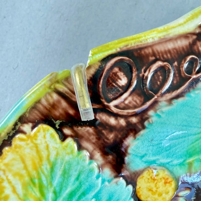 Ceramic Samuel Alcock Strawberry & Grape Leaf Majolica Plates, Set of Two For Sale - Image 7 of 16