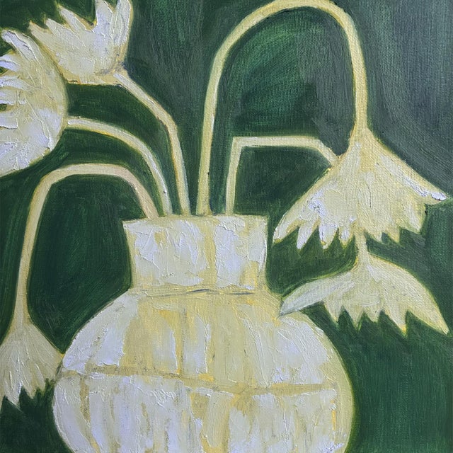 2020s Original Floral Still Life With Round Vase, Oil on Canvas in Brushed Gold Frame, 14.5" X 14.5" by Tatiana Duperault For Sale - Image 5 of 5