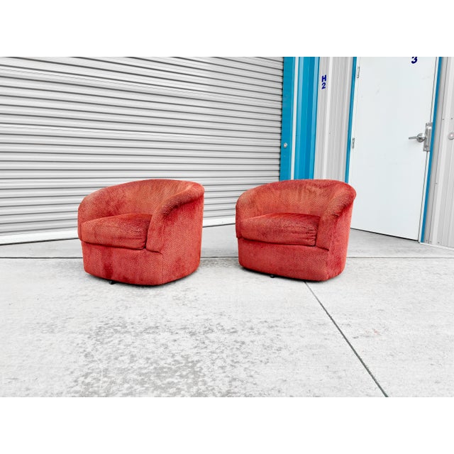 Mid-Century Modern 1960s Mid Century Swivel Barrel Chairs Styled After Milo Baughman- Set of 2 For Sale - Image 3 of 12