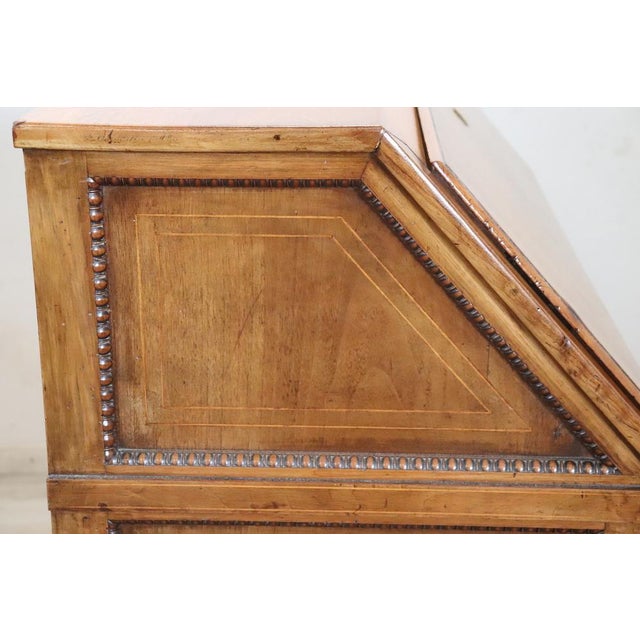 Antique Writing Desk in Walnut, 1820s For Sale - Image 16 of 18