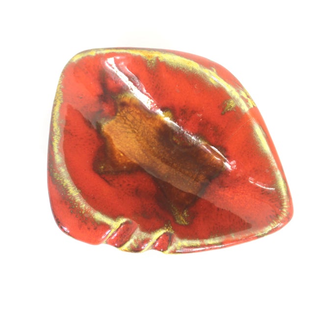 Vintage MCM ceramic drip glaze ashtray. Could be used as a catchall, trinket dish or ring dish. In excellent vintage...