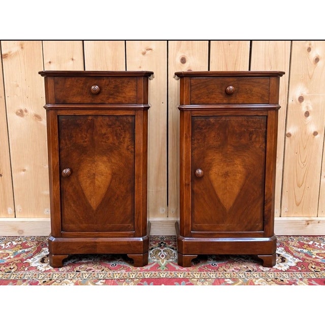 Louis-Philippe Bedside Tables in Walnut and Walnut Burl, Set of 2 For Sale - Image 5 of 5
