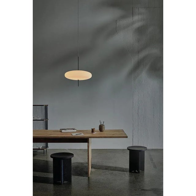 Plastic Model 2065 Table Lamp with Black White Diffuser, Black Hardware & Black Cable by Gino Sarfatti For Sale - Image 7 of 18