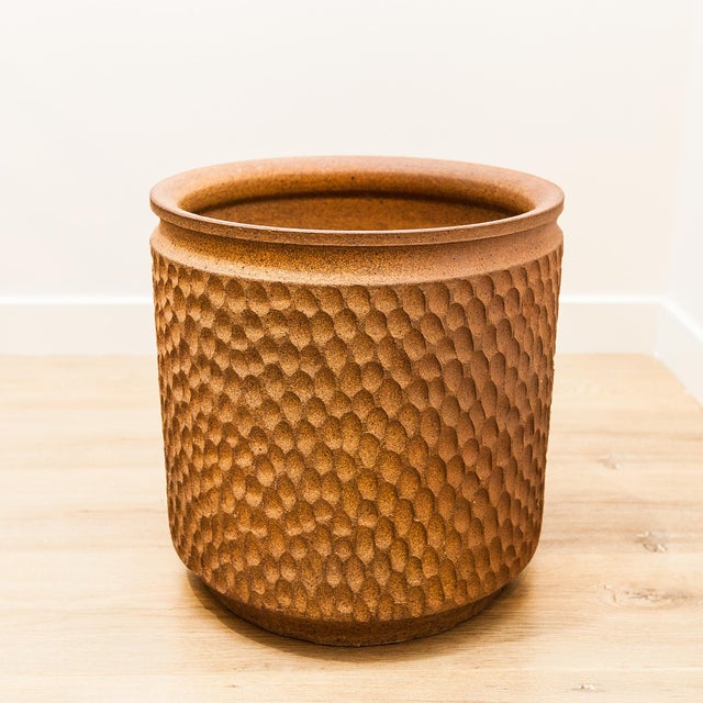 1970s Large Stoneware Thumbprint Planter by David Cressey & Robert Maxwell for Earthgender, Attributed For Sale - Image 9 of 15