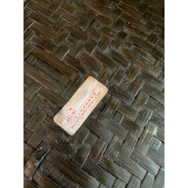 Mid-Century Modern Pair of Midcentury Chinese Woven Bamboo Trays For Sale - Image 3 of 7