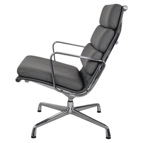 Exceptional Vitra Eames EA219 Soft Pad Chair, upholstered in luxurious soft grey leather. The Soft Pad Chair perfectly...