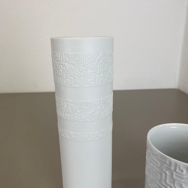 Ceramic Abstract Porcelain Vases attributed to Cuno Fischer for Rosenthal, Germany, 1980s, Set of 2 For Sale - Image 7 of 16