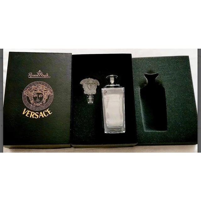 Versace Rosenthal Medusa Decanter New in Box - Treasury For Sale - Image 9 of 10