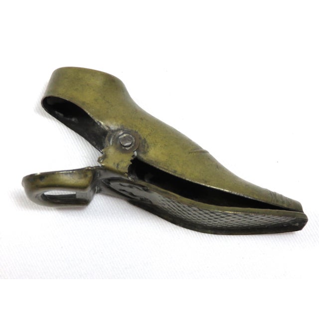Victorian Late 19th Century Antique English Victorian Brass Shoe Messege Clip For Sale - Image 3 of 10