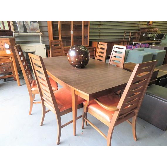 Young Manufacturing Co Mid Century Modern Dining Table Chairs