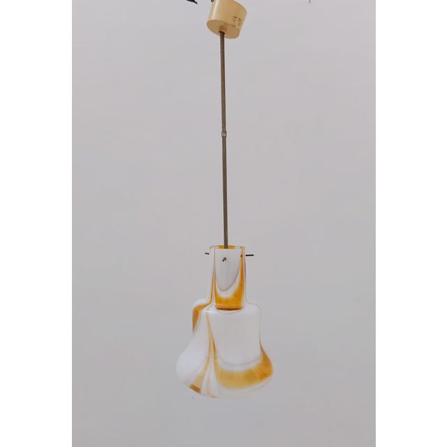 White and Yellow Murano Glass Pendant Light by Carlo Moretti for Maestri Di Murano, 1970s For Sale - Image 11 of 11