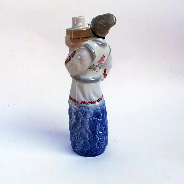 Vase by Carahasani Vin, 1970s, in Good conditions. Designed 1970 to 1979