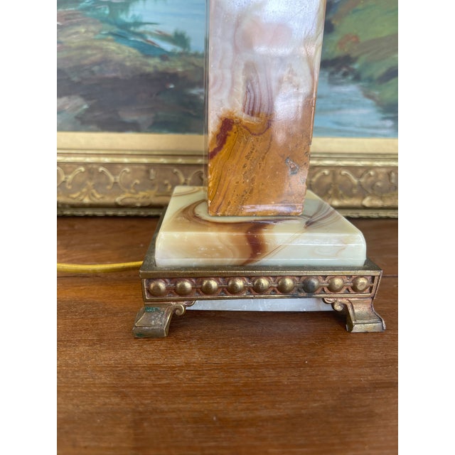 Glass 1930s French Art Deco Style Table Lamp With Molded Peach Glass Fan Shade and Bronze Toned Footed Base For Sale - Image 7 of 8