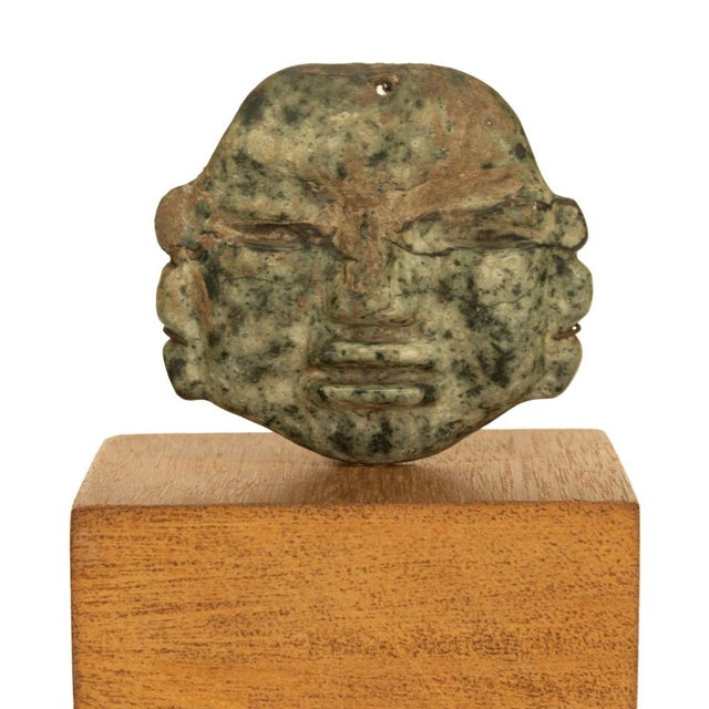 Ancient Pre-Columbian Olmec Hand-Carved Jade Face Mask Pendant 900-600 Bc Mexico For Sale - Image 11 of 11