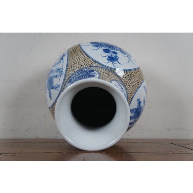 Maitland - Smith Late 20th Century Maitland-Smith Chinoiserie Blue & Brown Floral Porcelain Mantel Vase Urn For Sale - Image 4 of 12