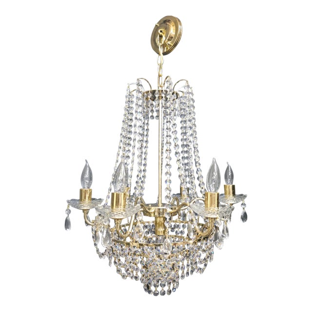 Vintage Brass & Crystal Wedding Cake Chandelier – Waterfall Tiered 5-Light Regency Pendant For Sale