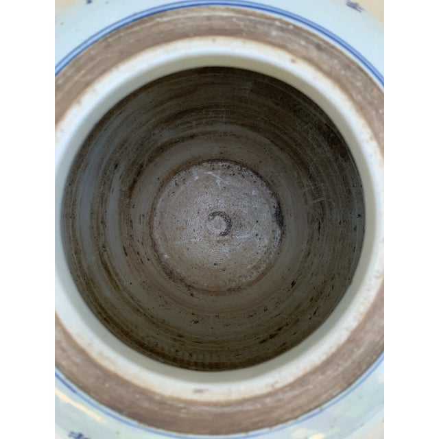 White 1970s Vintage Hand Painted Japanese Lidded Urn For Sale - Image 8 of 8