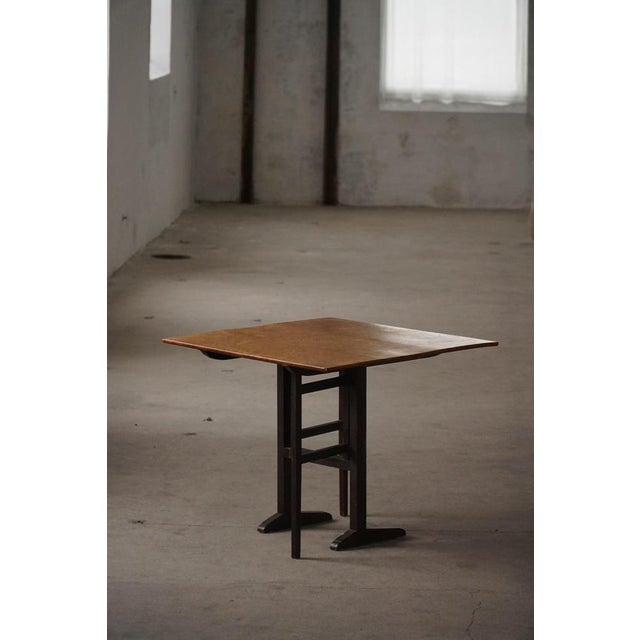 Antique Swedish Tilt-Top Table in Birchroot, 1800-1850s For Sale - Image 18 of 18